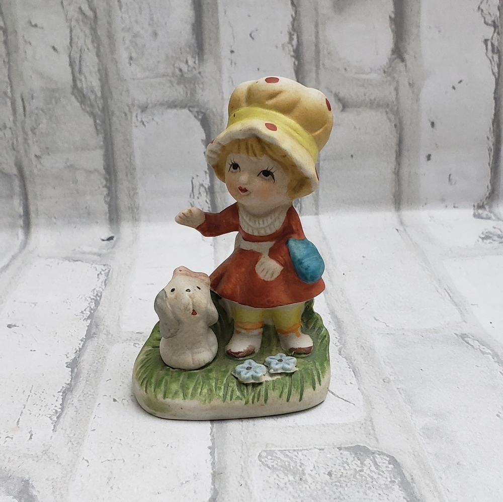 HomeCo Figurine